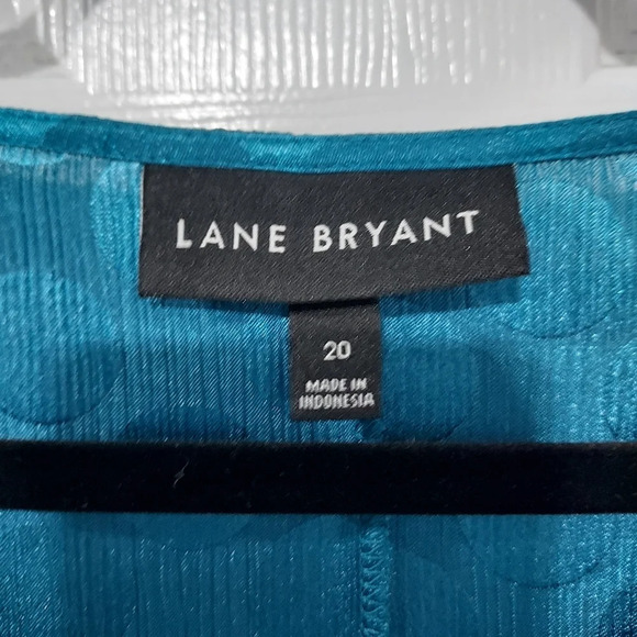 Lane Bryant Dark Turquoise Polka Dot Ruffled Sleeve Blouse in Size 20 - Picture 2 of 9